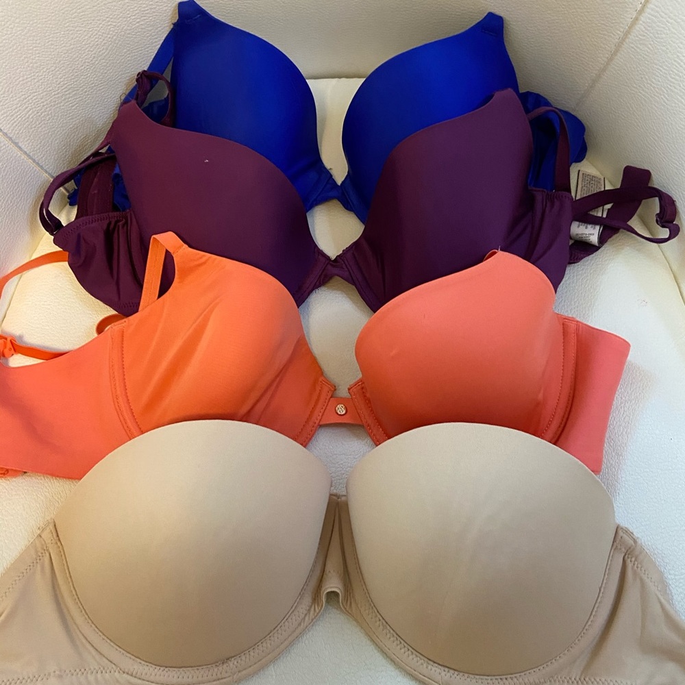 4 Victoria Secret PINK bras